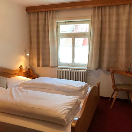 Hotel Hohe Schule Bad Ueberkingen Room photo