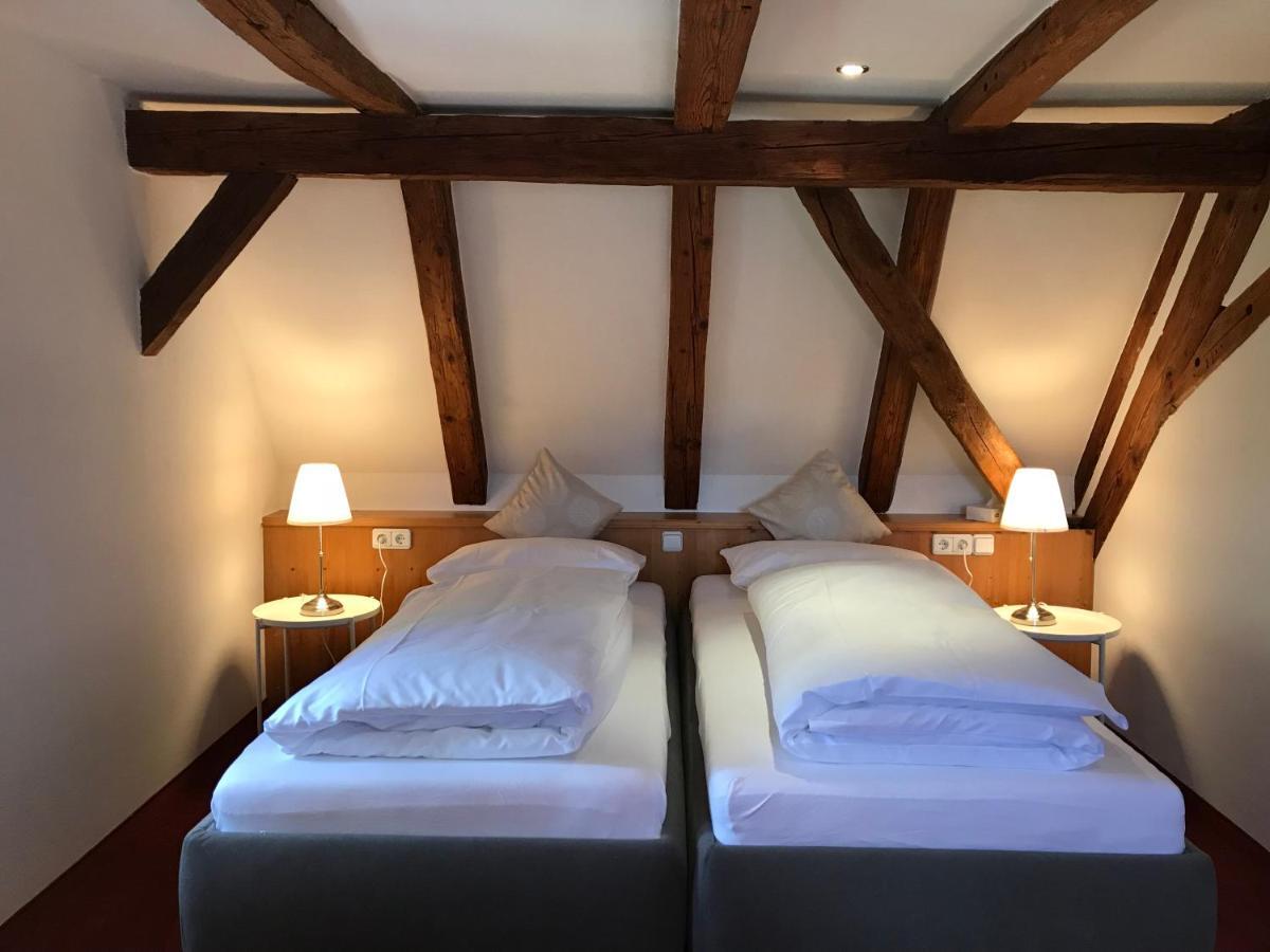 Hotel Hohe Schule Bad Ueberkingen Room photo