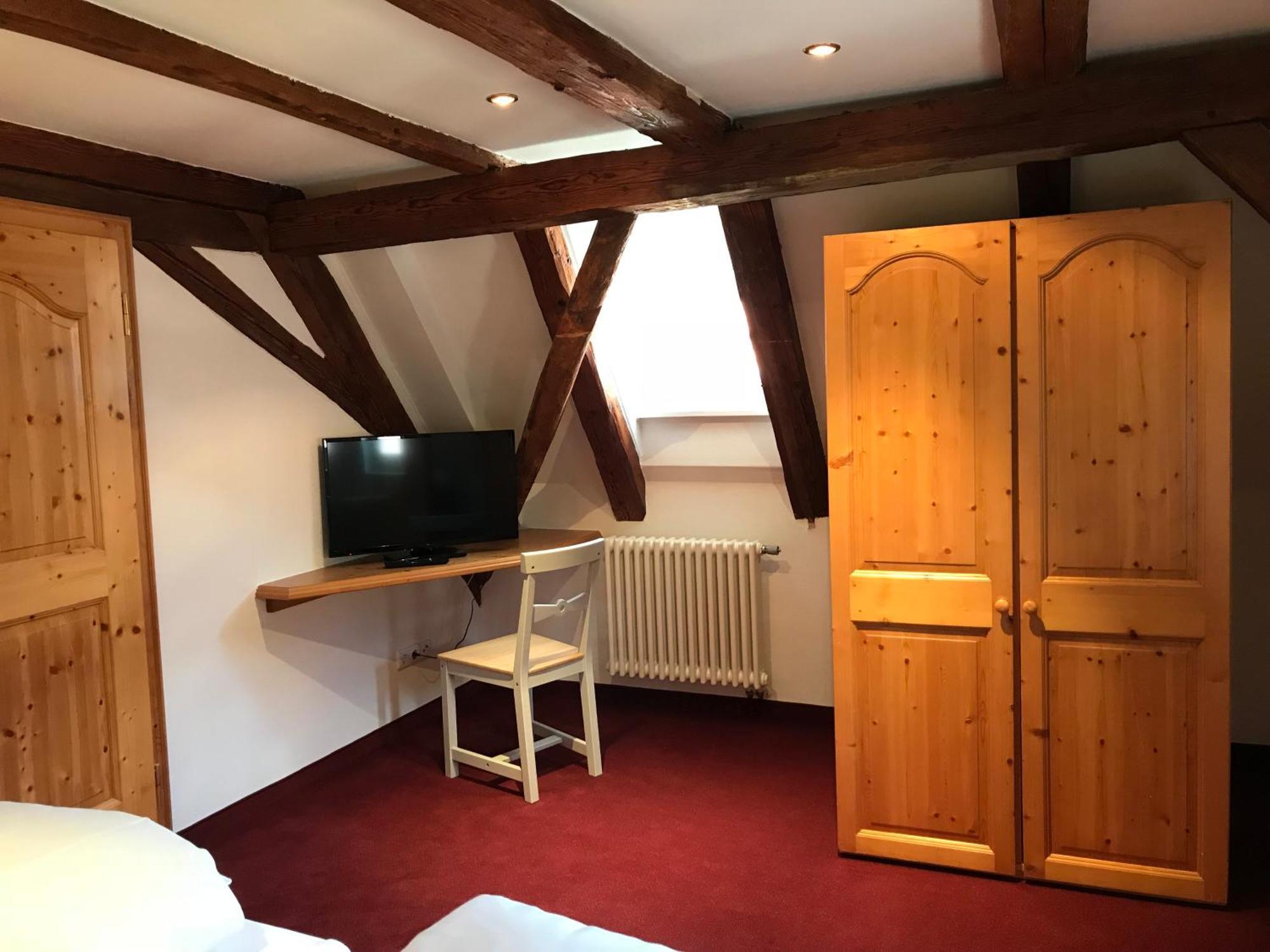 Hotel Hohe Schule Bad Ueberkingen Room photo